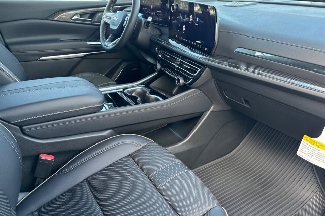 New 2026 Chevrolet Traverse High Country FWD image 25