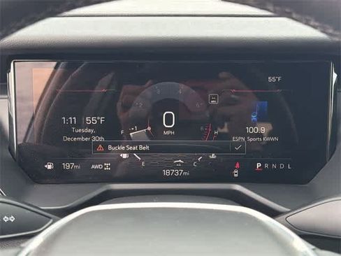 Used 2025 GMC Acadia Elevation image 28