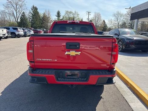 Used 2017 Chevrolet Colorado W/T AWD/4WD image 9