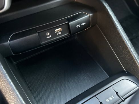 Used 2018 Kia Rio S image 28