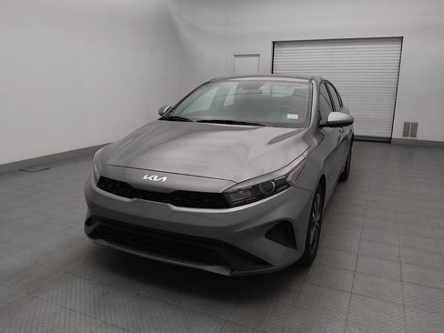 Used 2024 Kia Forte LXS FWD image 15