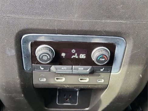 Used 2021 Chevrolet Tahoe RST w/ Luxury Package image 9