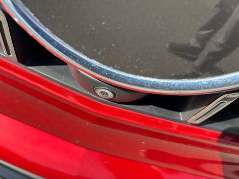 Used 2018 Mercedes-Benz GLC 63 AMG 4MATIC image 38