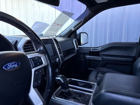 Used 2018 Ford F150 Platinum w/ Equipment Group 701A Luxury image 18