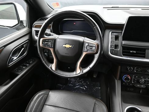 Used 2022 Chevrolet Suburban High Country w/ LPO, Illumination Package AWD/4WD image 5
