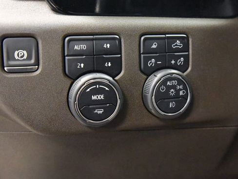 Used 2024 Chevrolet Silverado 2500 LTZ w/ LTZ Plus Package AWD/4WD image 20