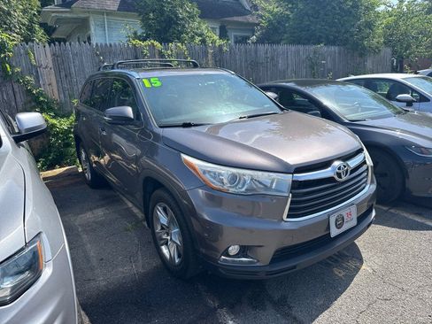 Used 2015 Toyota Highlander Limited AWD/4WD image 5