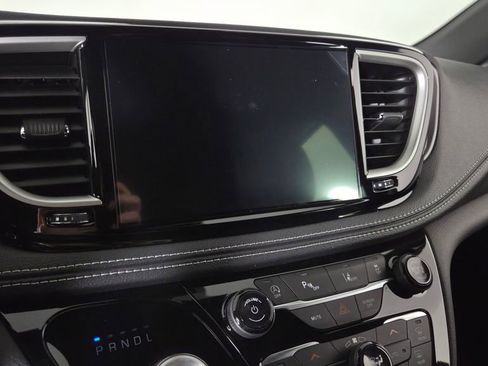 New 2026 Chrysler Pacifica Select image 23