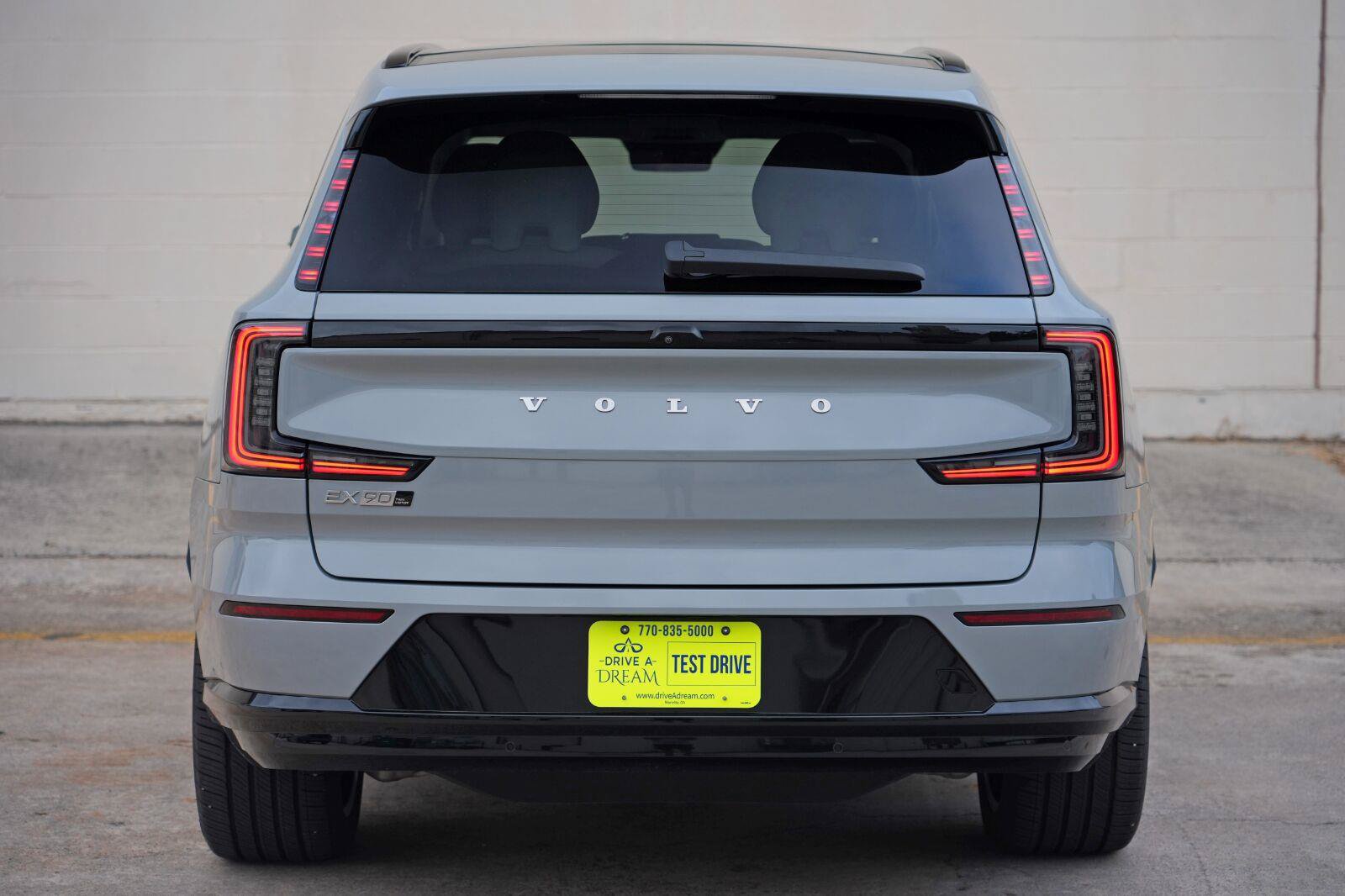 Used 2025 Volvo EX90 Ultra AWD/4WD image 49
