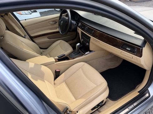 Used 2011 BMW 328i xDrive Sedan w/ Premium Pkg 2 AWD/4WD image 6