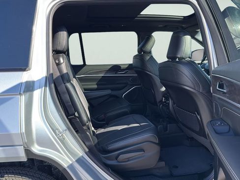 New 2026 Jeep Grand Cherokee L Limited AWD/4WD image 13