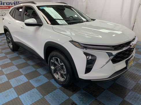 New 2026 Chevrolet Trax LT image 6