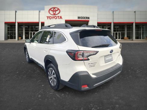 Used 2025 Subaru Outback Premium w/ Popular Package #1 AWD/4WD image 7