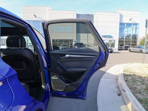 Used 2022 Audi SQ5 Premium Plus w/ Premium Plus Package image 55