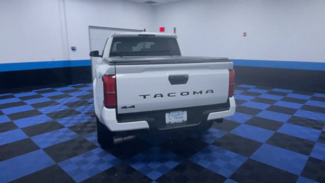 Used 2024 Toyota Tacoma TRD Sport AWD/4WD image 7
