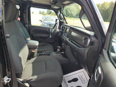 Used 2022 Jeep Wrangler Unlimited Sport AWD/4WD image 24