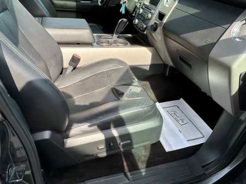 Used 2015 Ford Expedition EL XLT w/ Equipment Group 202A RWD image 12