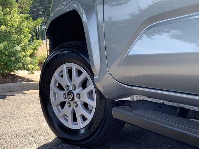 Used 2025 Toyota Tacoma SR w/ SR Upgrade Package AWD/4WD image 41