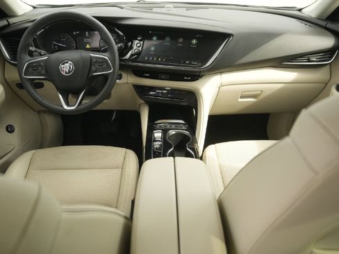 Used 2023 Buick Envision Essence image 23