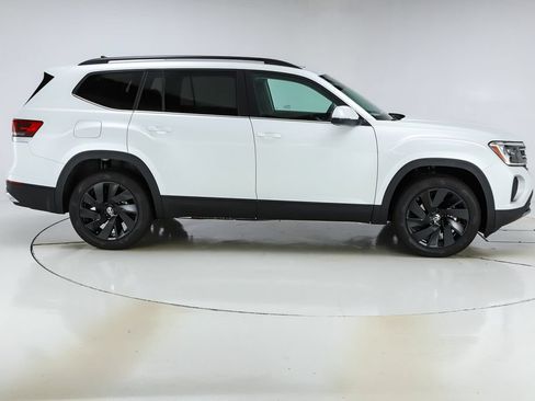 New 2026 Volkswagen Atlas SE FWD image 48