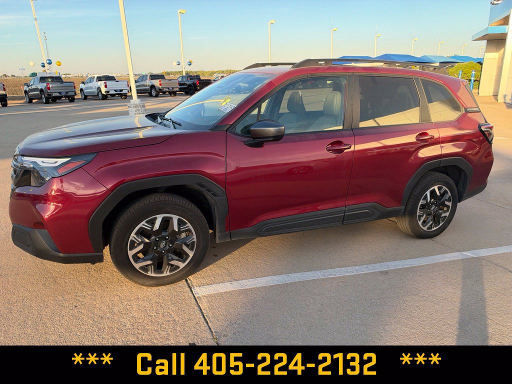 Used 2025 Subaru Forester Premium AWD/4WD image 2