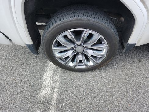 Used 2024 GMC Sierra 1500 Denali image 6