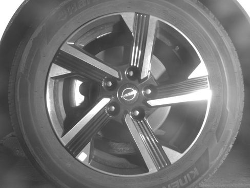 Used 2025 Nissan Sentra SV FWD image 12
