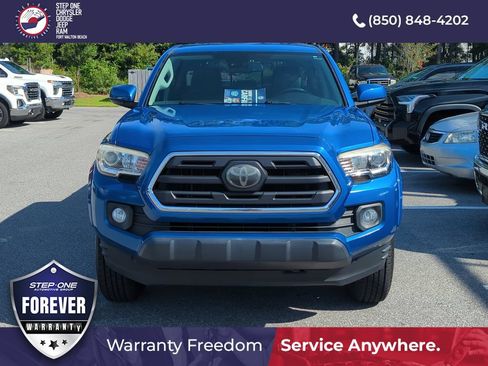 Used 2018 Toyota Tacoma SR5 RWD image 7