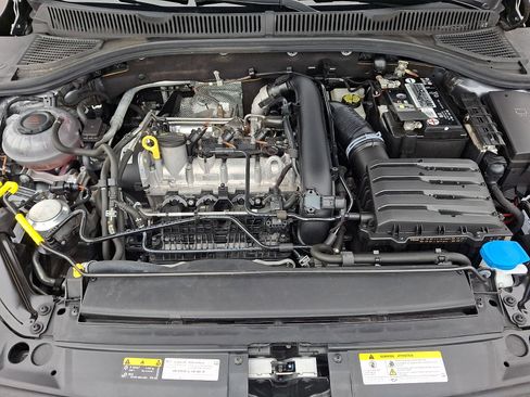 Used 2021 Volkswagen Jetta SE w/ SE Cold Weather Package image 29