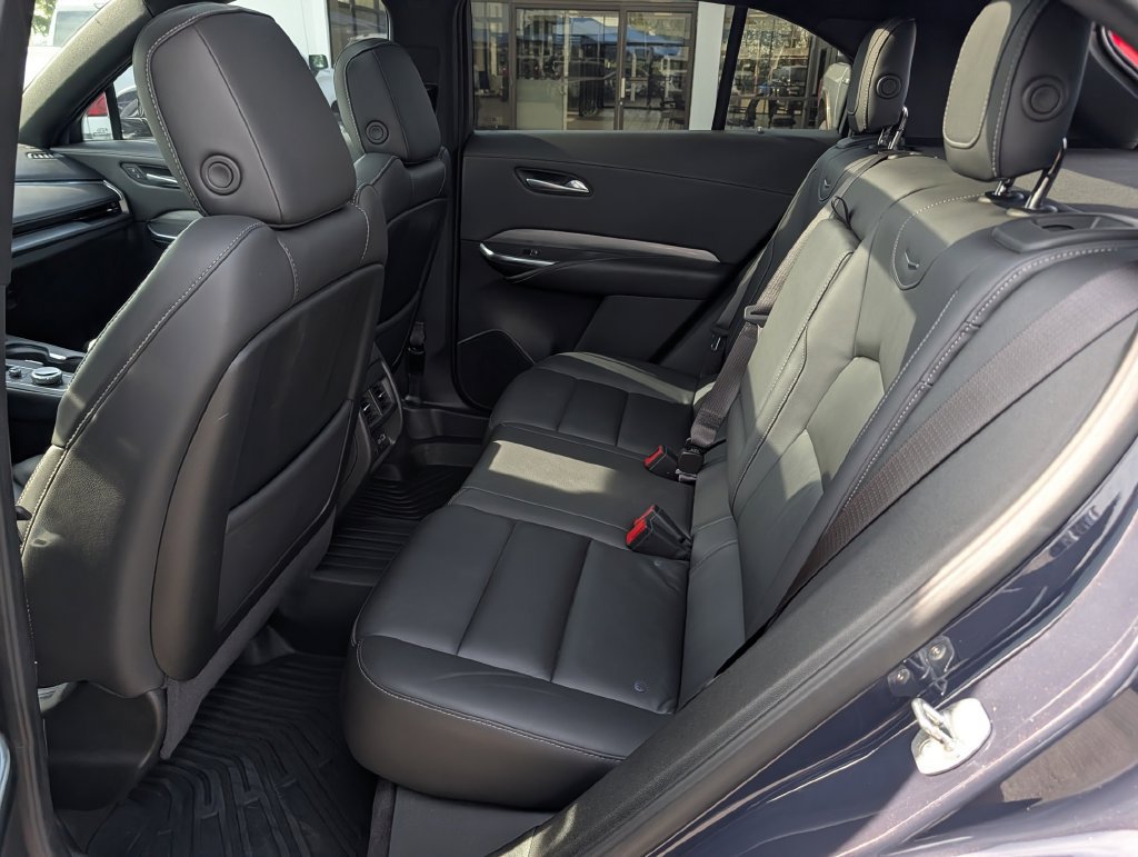 Used 2025 Cadillac XT4 Premium Luxury w/ Cold Weather Package FWD image 29