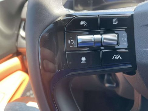 New 2027 Kia Carnival SX w/ Dark Edition Package FWD image 24