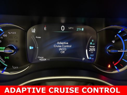 Used 2021 Chrysler Pacifica Touring-L image 5