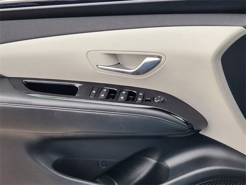 Used 2022 Hyundai Tucson Limited image 23