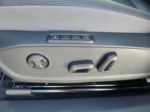 New 2026 Volkswagen ID.4 Pro S image 22