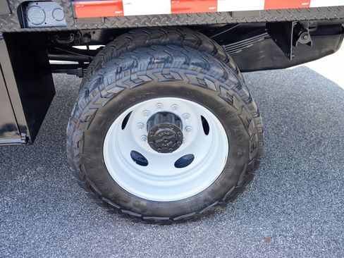 Used 2024 Ford F550 4x4 Crew Cab Super Duty image 37