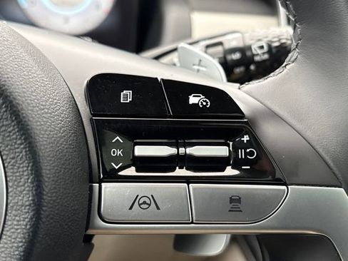 Used 2023 Hyundai Tucson Limited image 19