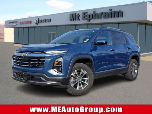 Used 2025 Chevrolet Equinox LT w/ Convenience Package II image 1