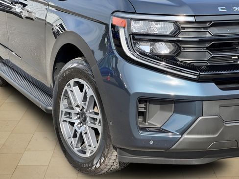 Used 2025 Ford Expedition Active AWD/4WD image 51