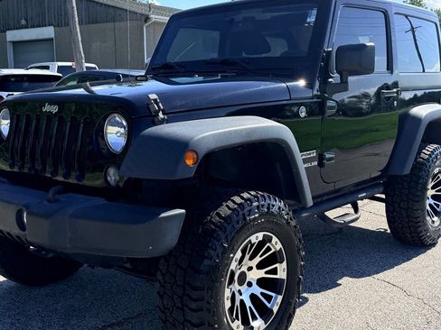 Used 2017 Jeep Wrangler Sport AWD/4WD image 6