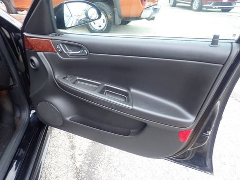 Used 2011 Chevrolet Impala LS image 24