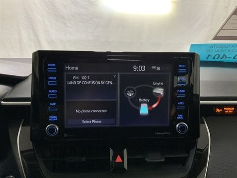 Used 2022 Toyota Corolla LE image 25