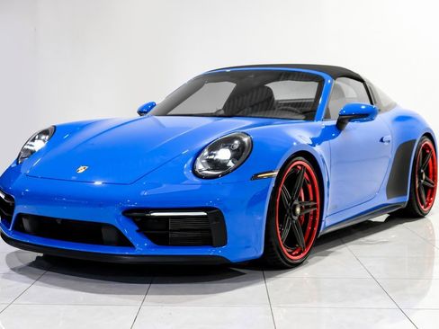 Used 2022 Porsche 911 Targa 4 GTS image 2