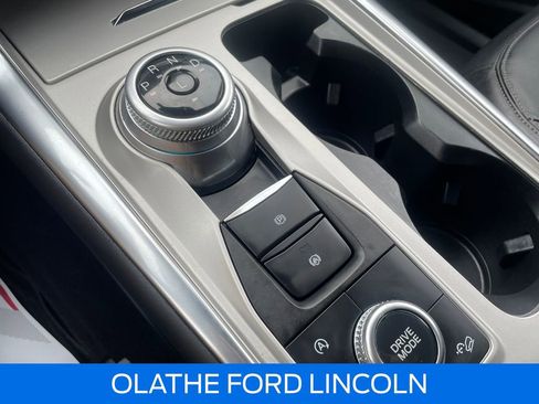 Used 2023 Ford Explorer XLT w/ Equipment Group 202A image 13