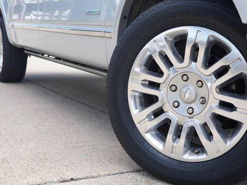 Used 2012 Ford F150 Platinum RWD image 2