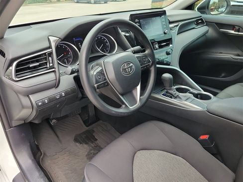 Used 2024 Toyota Camry LE image 15