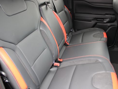 Used 2025 Ford Ranger Raptor AWD/4WD image 15