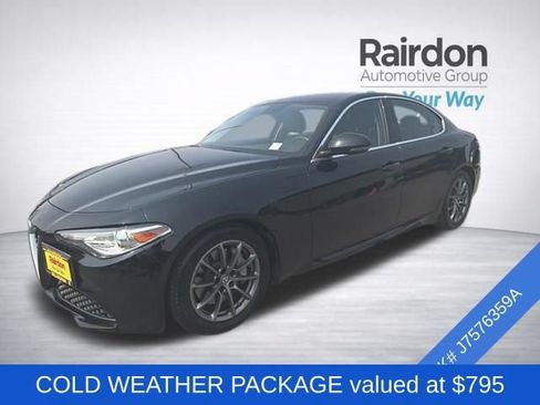 Used 2018 Alfa Romeo Giulia RWD image 3
