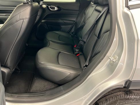 New 2026 Jeep Compass Latitude AWD/4WD image 21
