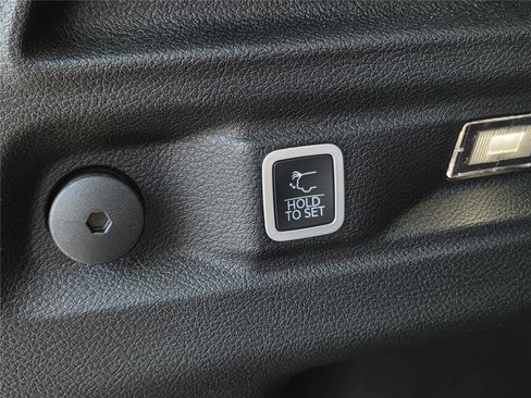 New 2025 Jeep Grand Cherokee L Altitude image 34