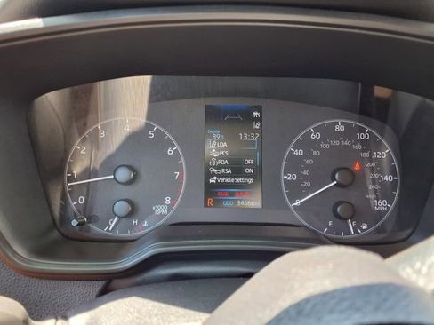 Used 2023 Toyota Corolla LE image 18